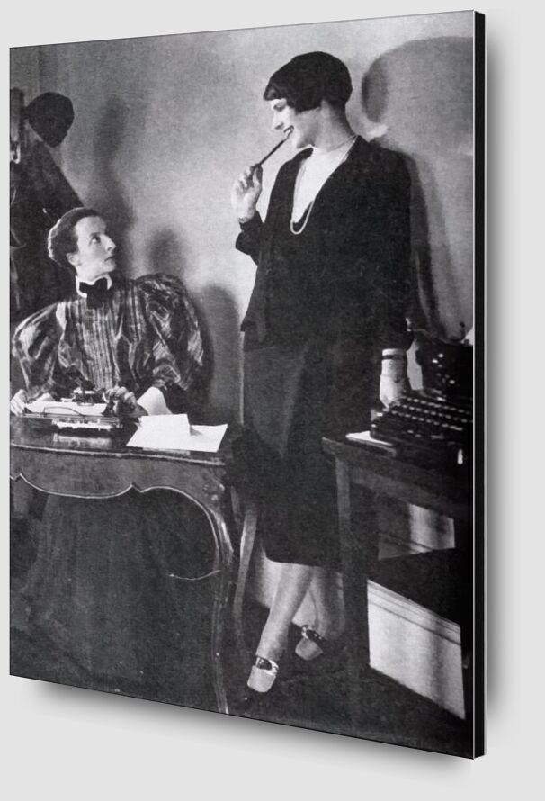 Lois Long at her New Yorker office - Edward Steichen 1921 from Fine Art Zoom Alu Dibond Image