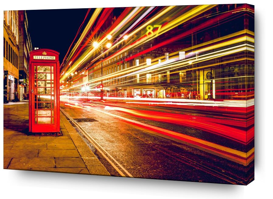 Dans une rue de Londres de nuit de Pierre Gaultier, Prodi Art, des voitures, ville, la communication, Angleterre, génial, Grande-Bretagne, lumières, Londres, longue exposition, mouvement, téléphone, cabine, la vitesse, rue, Téléphone, cabine, exposition au temps, circulation