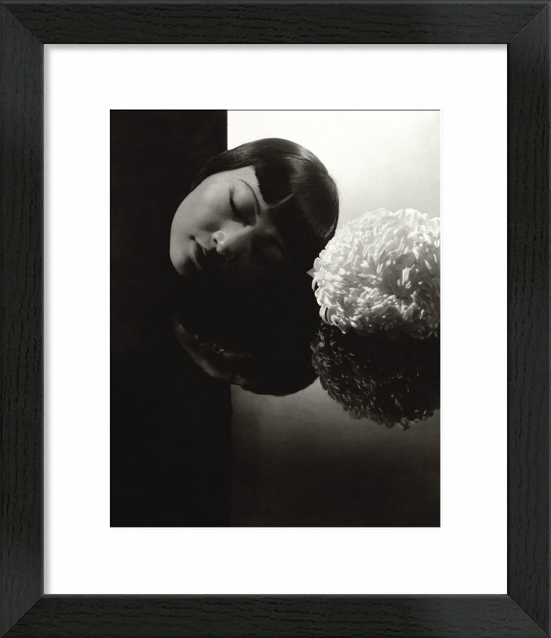 Hollywood confession  Anna May Wong - Edward Steichen 1931 von Bildende Kunst, Prodi Art, Frau, Augen, Schwarz und weiß, edward steichen, Hollywood, Bekenntnis