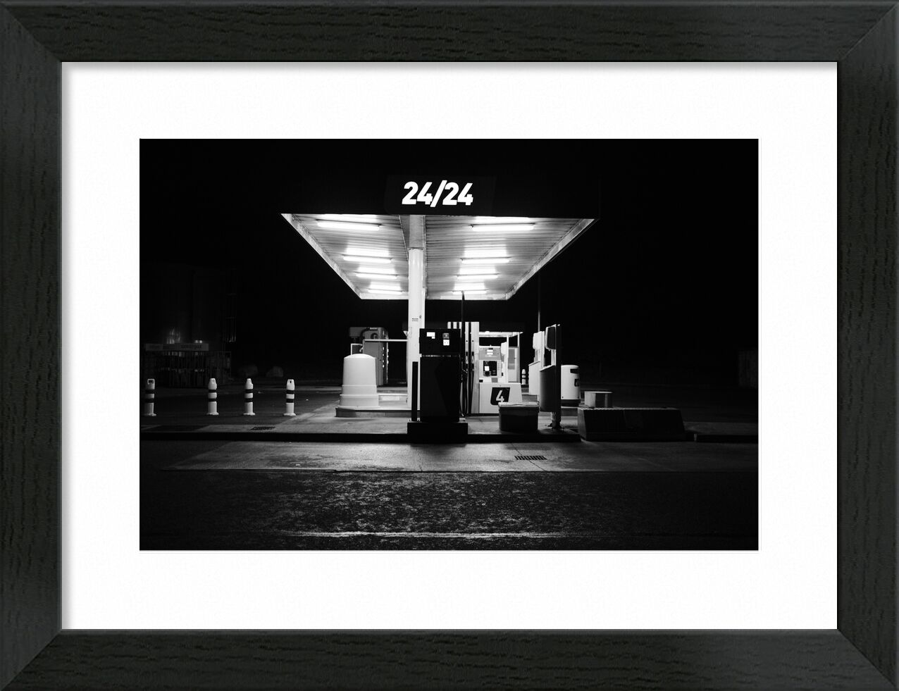Gas station from Adrien Guionie, Prodi Art, street, Gas station, Station service, Photography, black-and-white