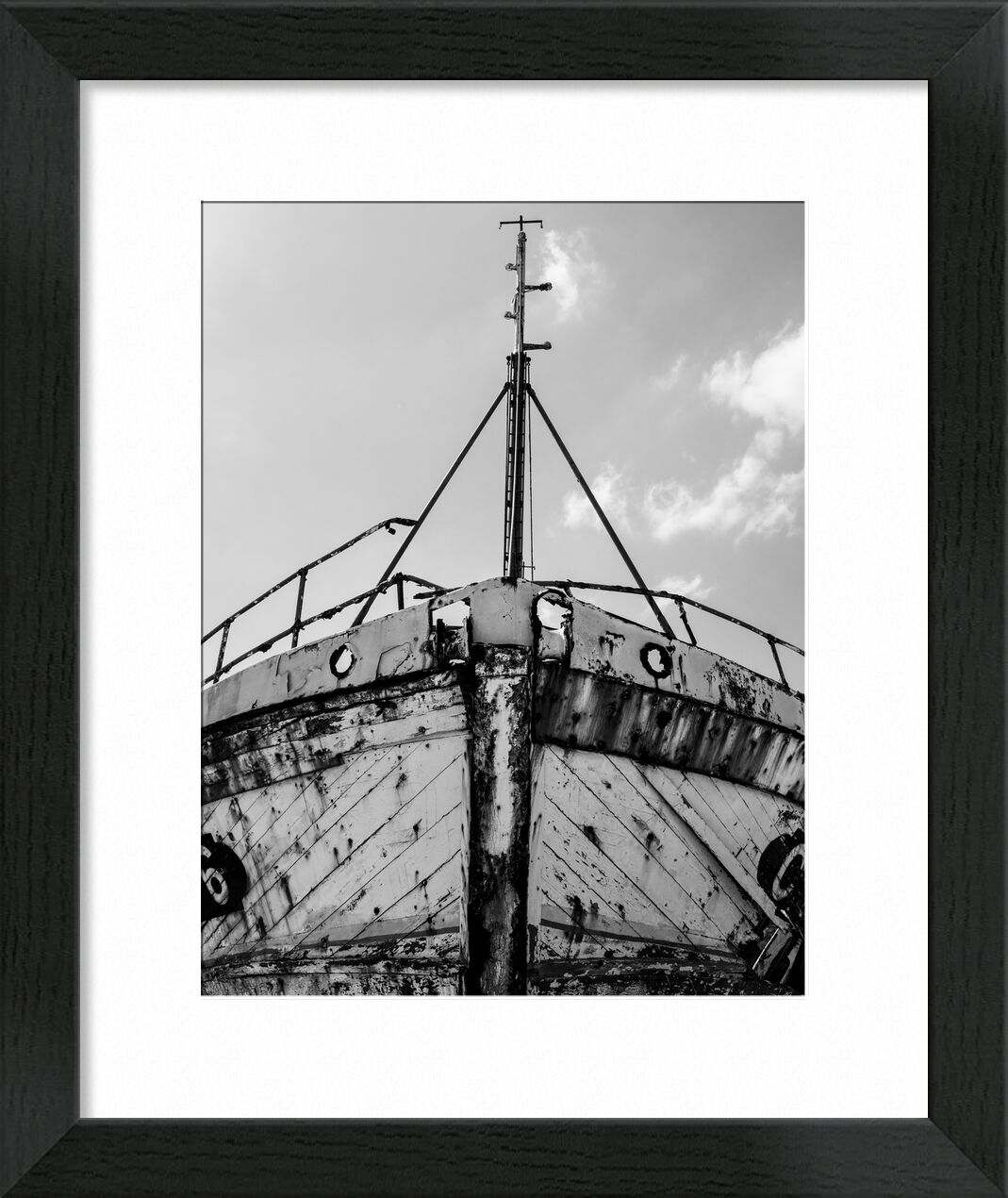 Bateau camaret sur mer de Adrien Guionie, Prodi Art, Cimetière à bateaux, Camaret, Grande-Bretagne, bateaux, noir et blanc