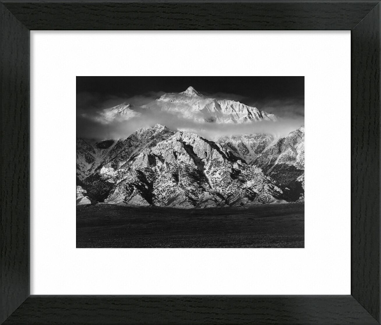 Mountain Williamson, Sierra Nevada 1949 von Bildende Kunst, Prodi Art, ANSEL ADAMS, Schwarz und weiß, Wiese, Wolken, Himmel, Berge