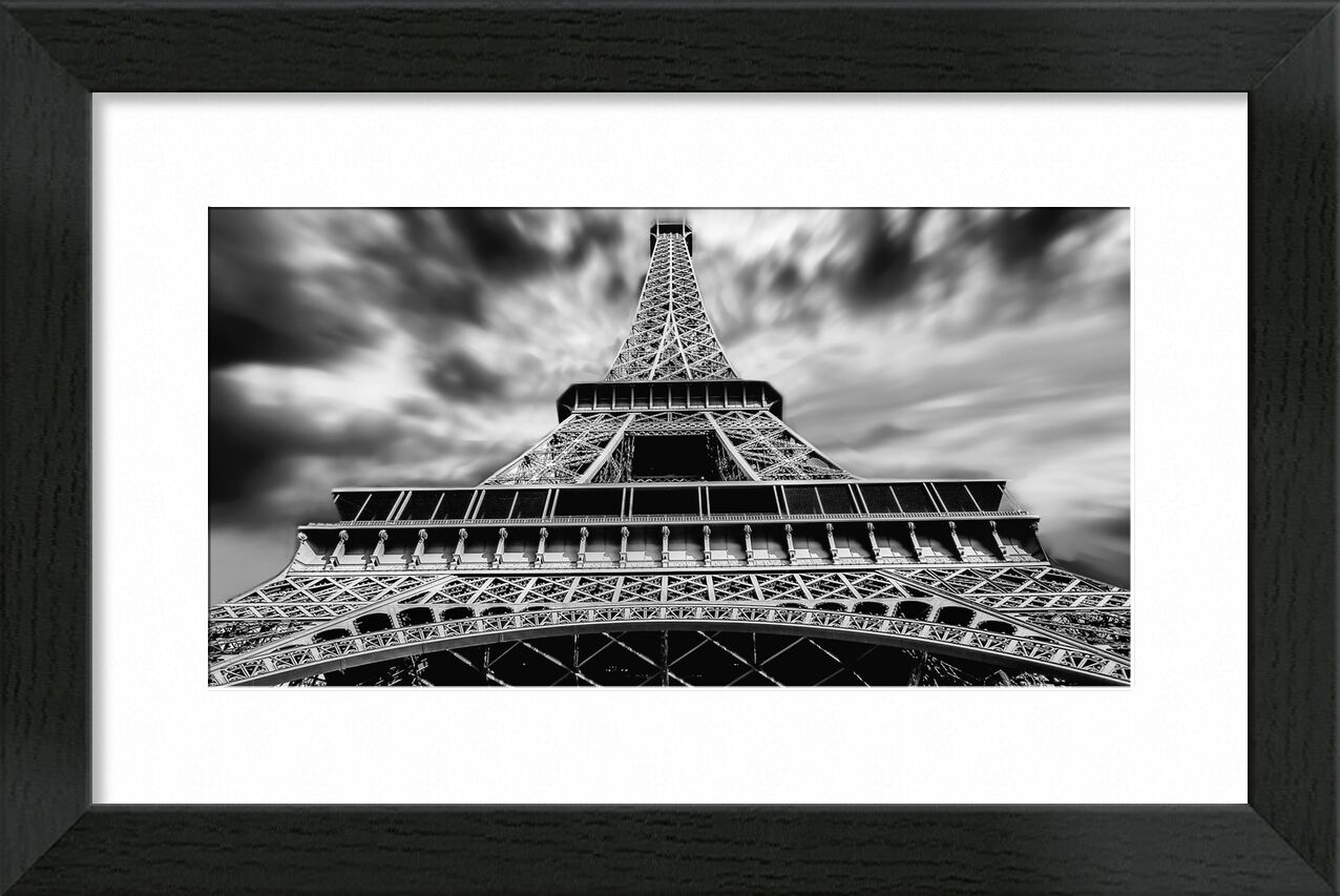 Anger from the sky from Aliss ART, Prodi Art, Urban, tower, tall, outlook, Paris, low angle shot, landmark, Eiffel Tower, black-and-white, architecture