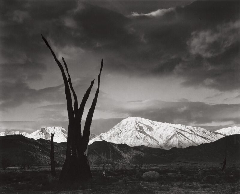 Lever de Soleil, Mont Tom, Sierra Nevada, 1948 - Ansel Adams de Beaux-arts Decor Image